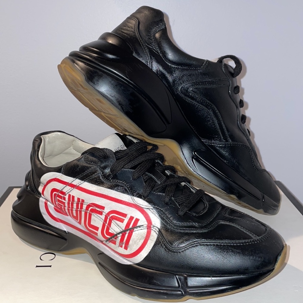 Authentic gucci mens Rhyton sneakers - Picture 5 of 15